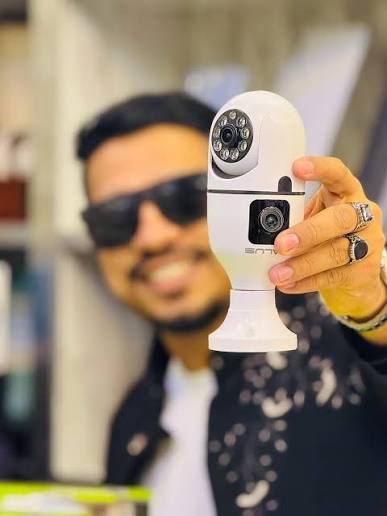 Smart E27 Bulb Security Camera – 360° WiFi Camera with Night Vision